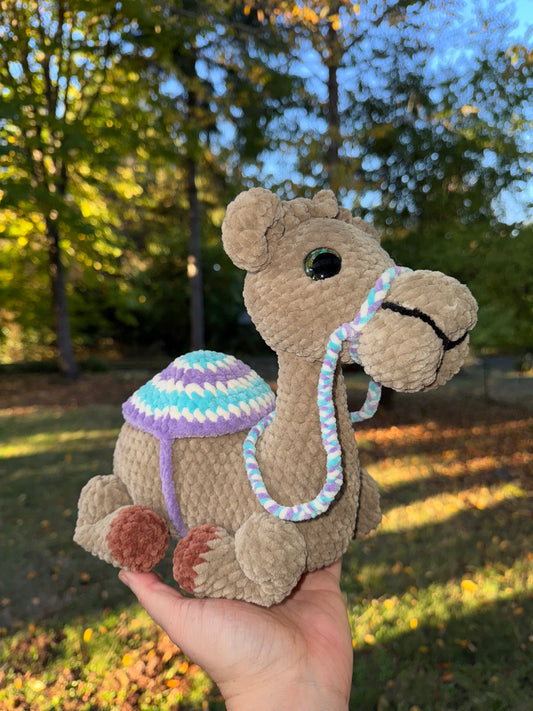 Crochet camel with saddle