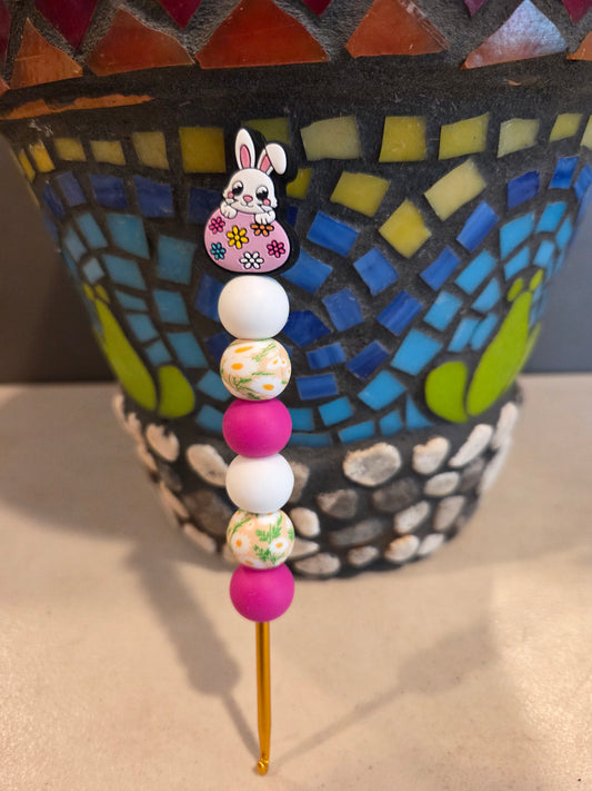 EASTER BUNNY HOOK 2